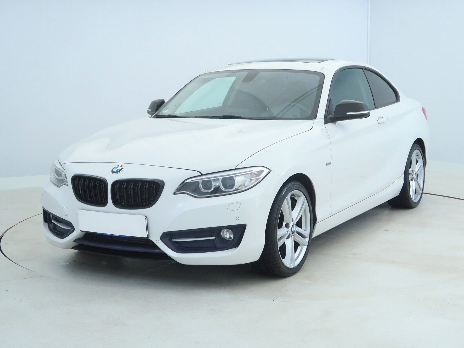 BMW Řada 2, 218d, Sport Line, Navi - fotka 2