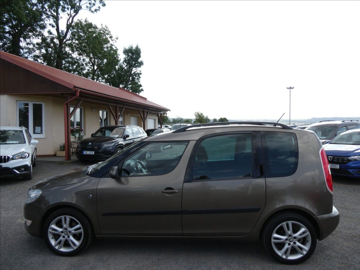 Škoda Roomster, 1,2 TSI 77kW Elegance,2 x kola - fotka 6