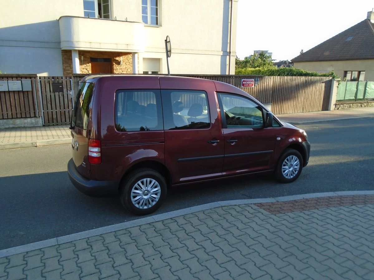 Volkswagen Caddy, 1.6 TDCI, 5.Míst ,Klima - fotka 6