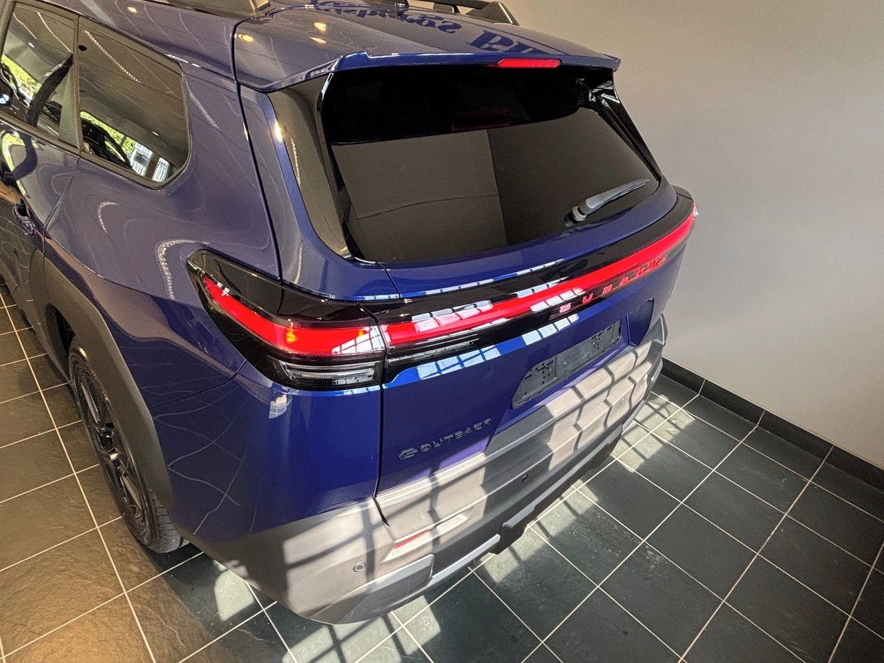 Subaru E-Outback, 74.7 kWh AWD Limited - fotka 4