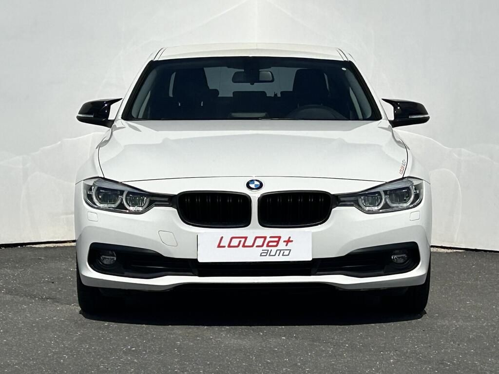BMW Řada 3, 2.0 D xDrive 140 kW - fotka 4