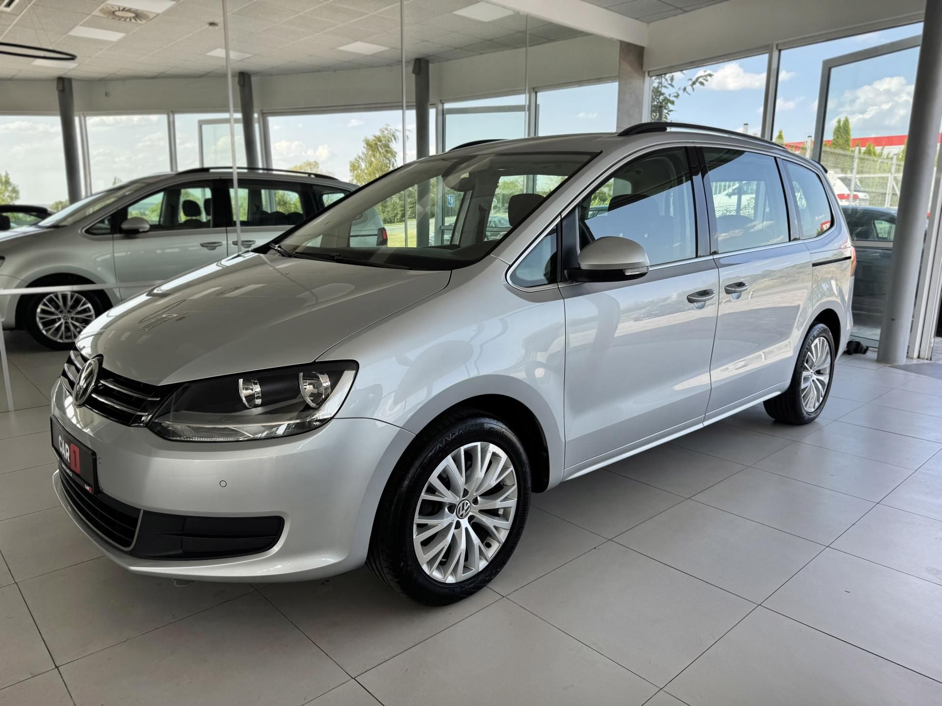Volkswagen Sharan, 2,0TDI 110kW*DSG*Tažné*DPH - fotka 2