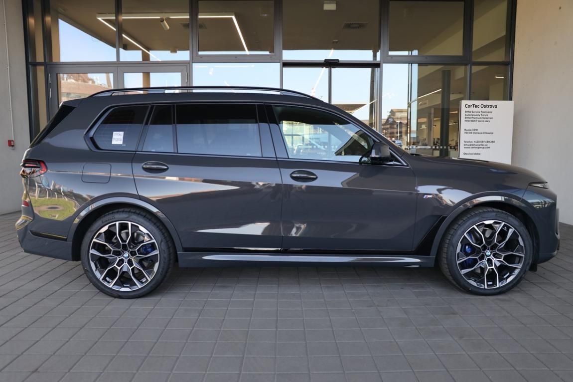 BMW X7, xDrive40d - fotka 4