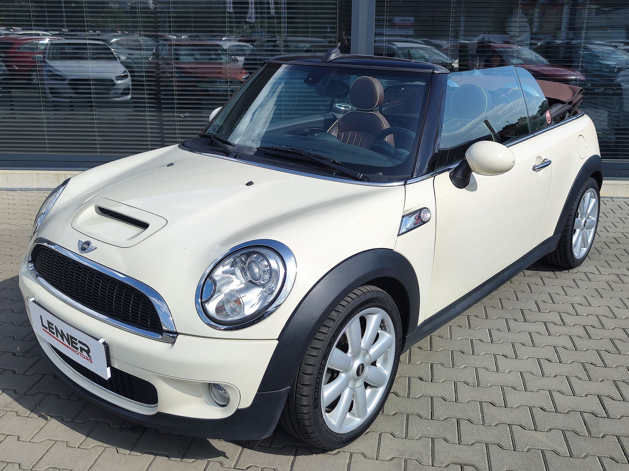 Mini Cooper S, 1.6 Turbo/128kW - fotka 2