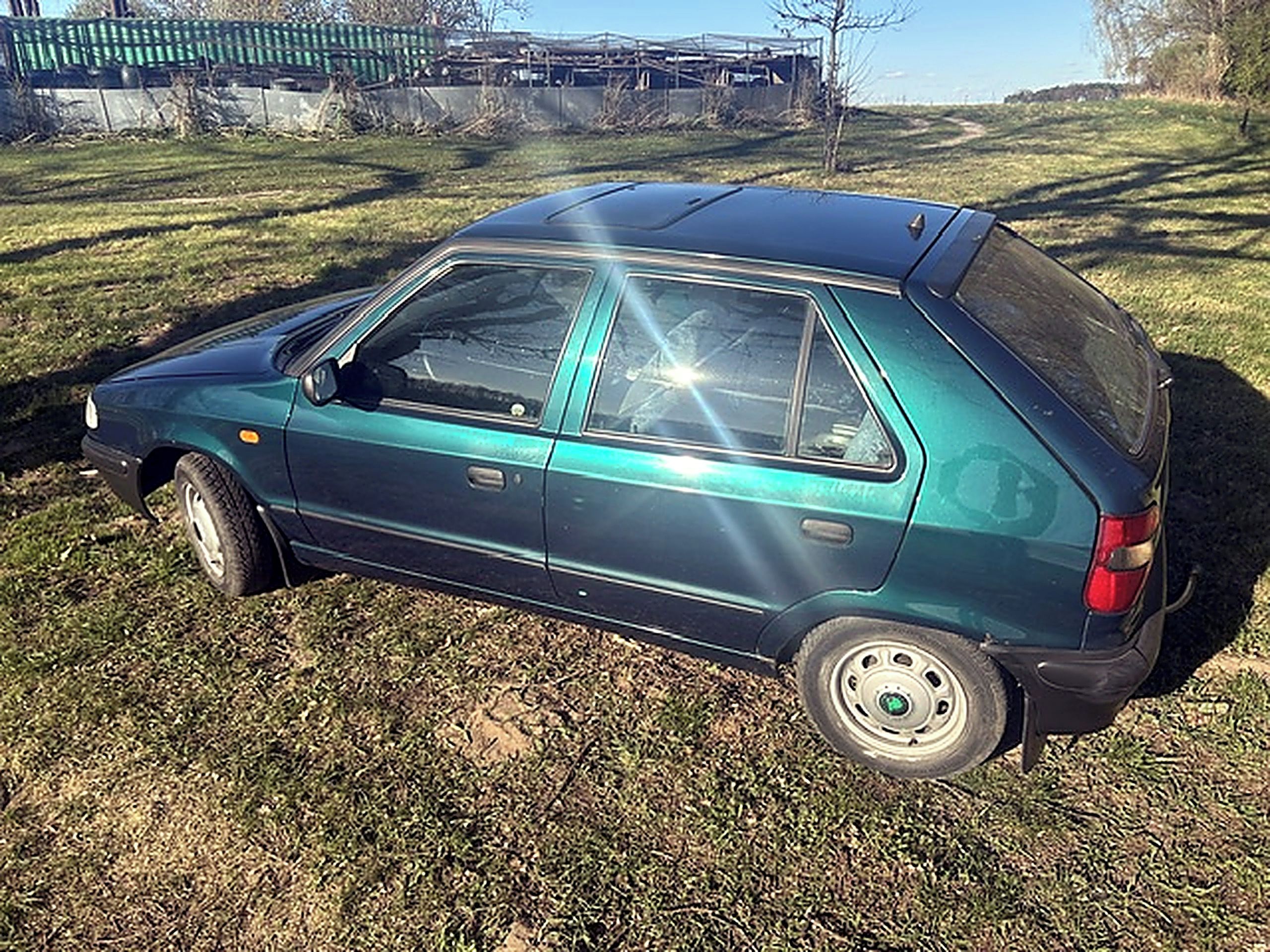 Škoda Felicia, 1.6 LX garážované - fotka 2