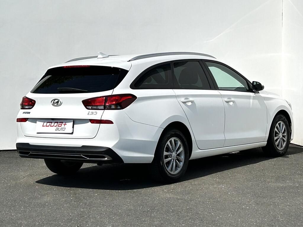 Hyundai i30, Comfort 1.0 T-GDI 88 kW - fotka 2