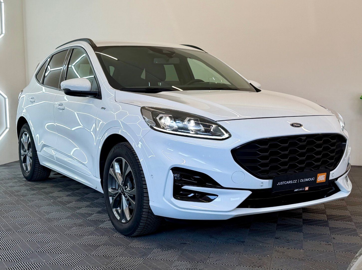 Ford Kuga, 1.5  EcoBoost 110kW ST-Line - fotka 2