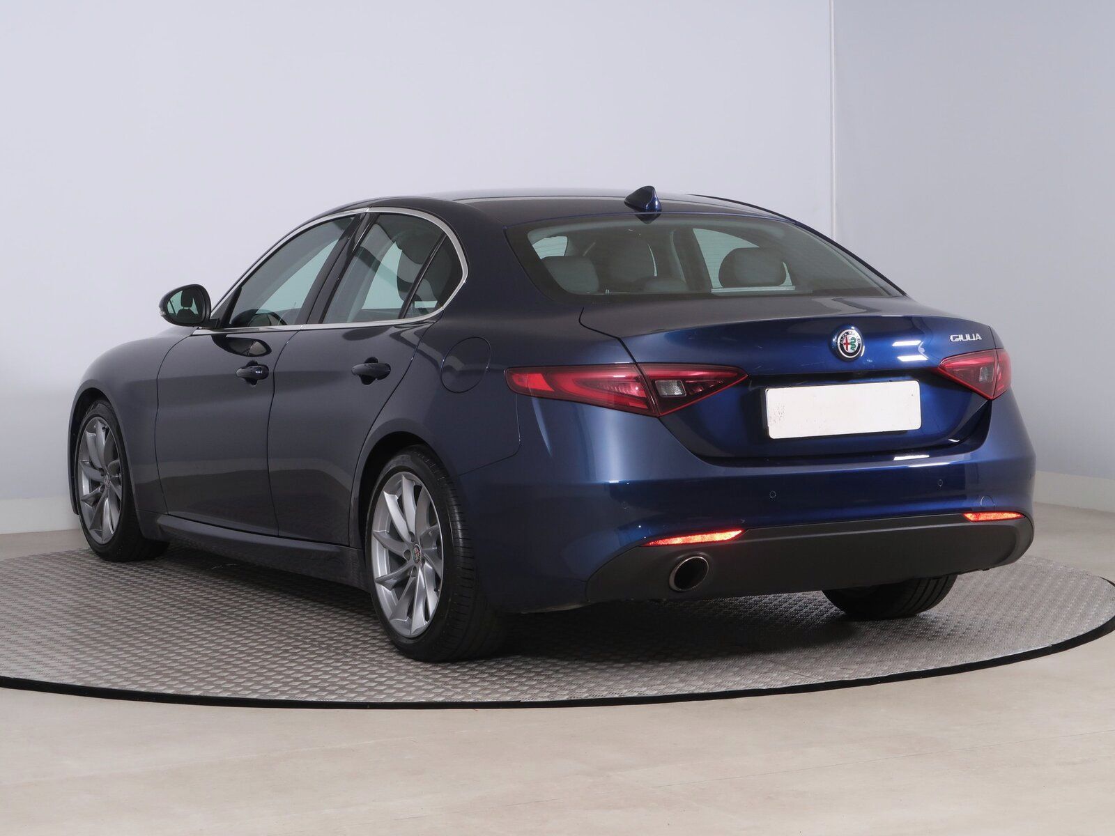 Alfa Romeo Giulia, 2.0 Turbo, Automat, Serv.kniha - fotka 4