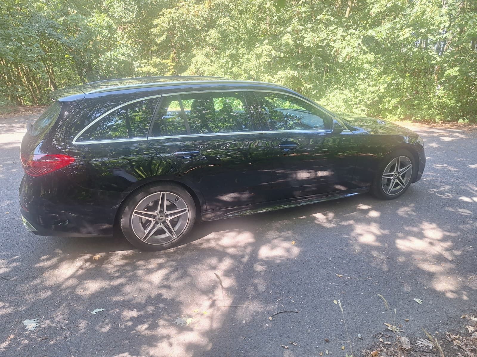 Mercedes-Benz Třídy C, C220d, AMG, záruka - fotka 4