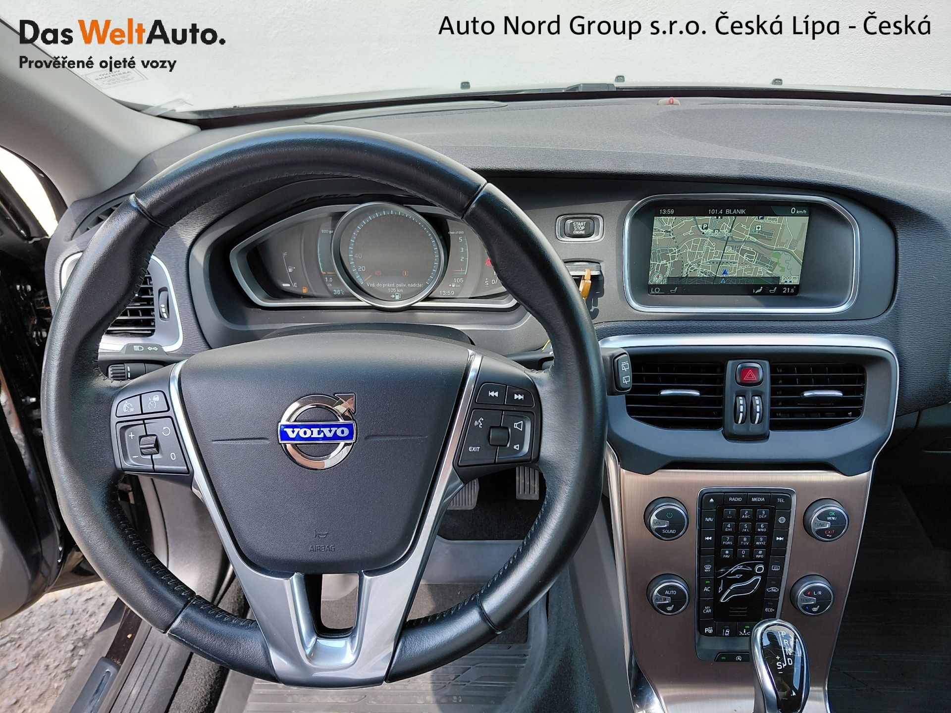 Volvo V40, CROSS COUNTRY D3 DRIVE-E - fotka 5