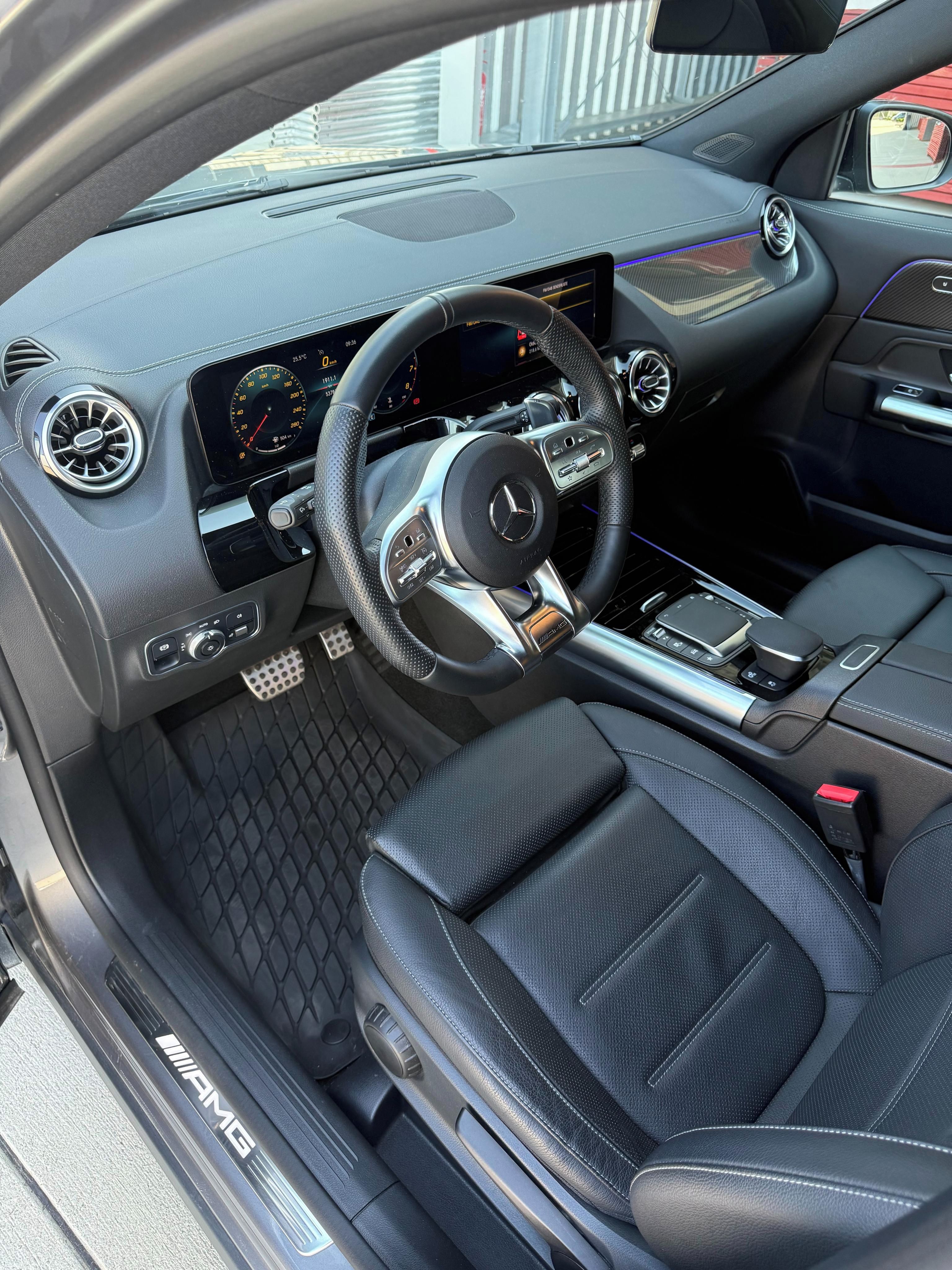 Mercedes-Benz GLA, 35 AMG - fotka 3