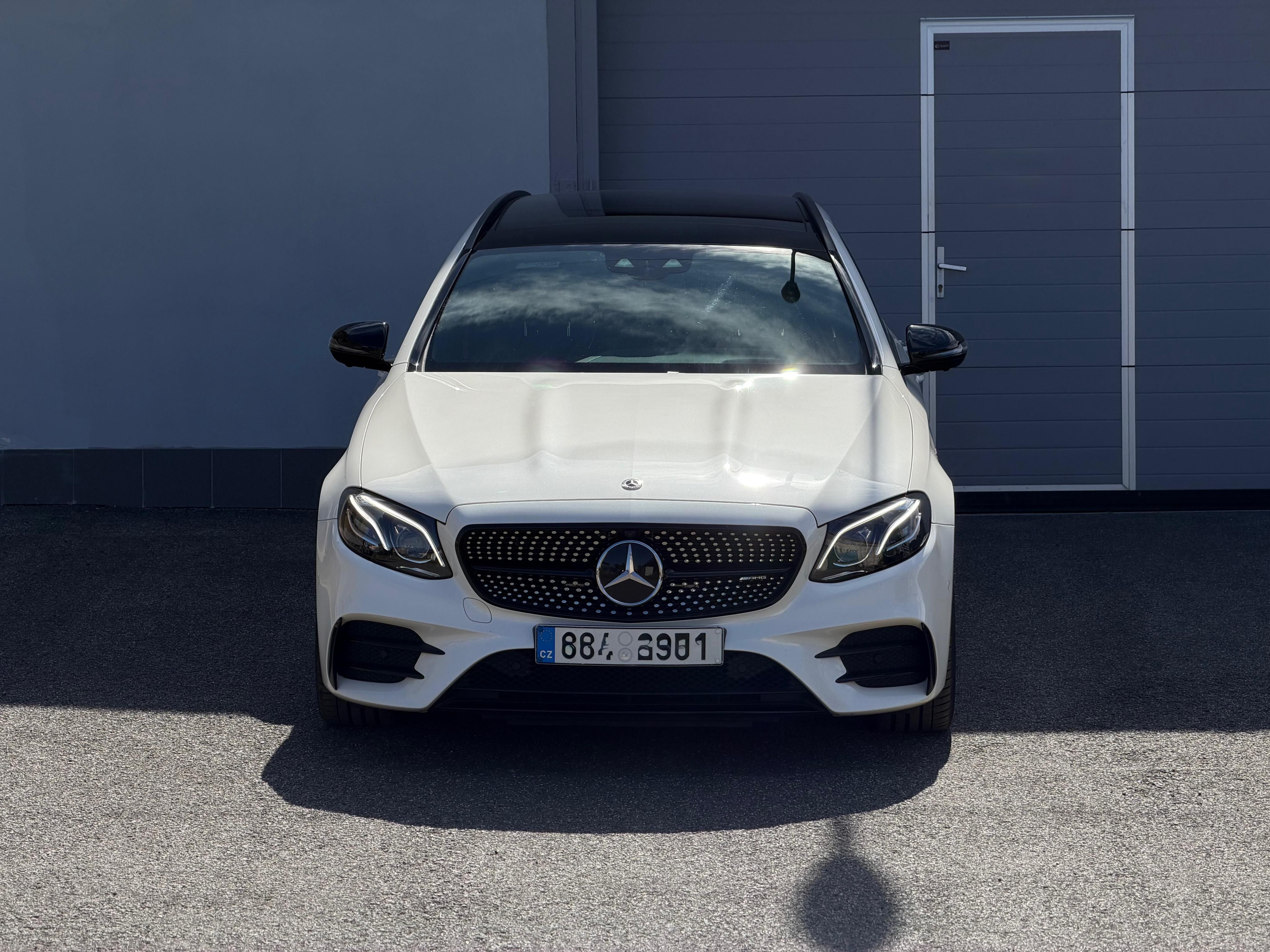 Mercedes-Benz Třídy E - fotka 3