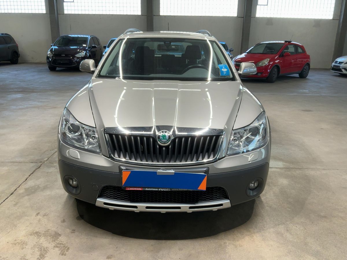 Škoda Octavia, 1.8 TSI,118 KW, Scout,4x4 - fotka 3