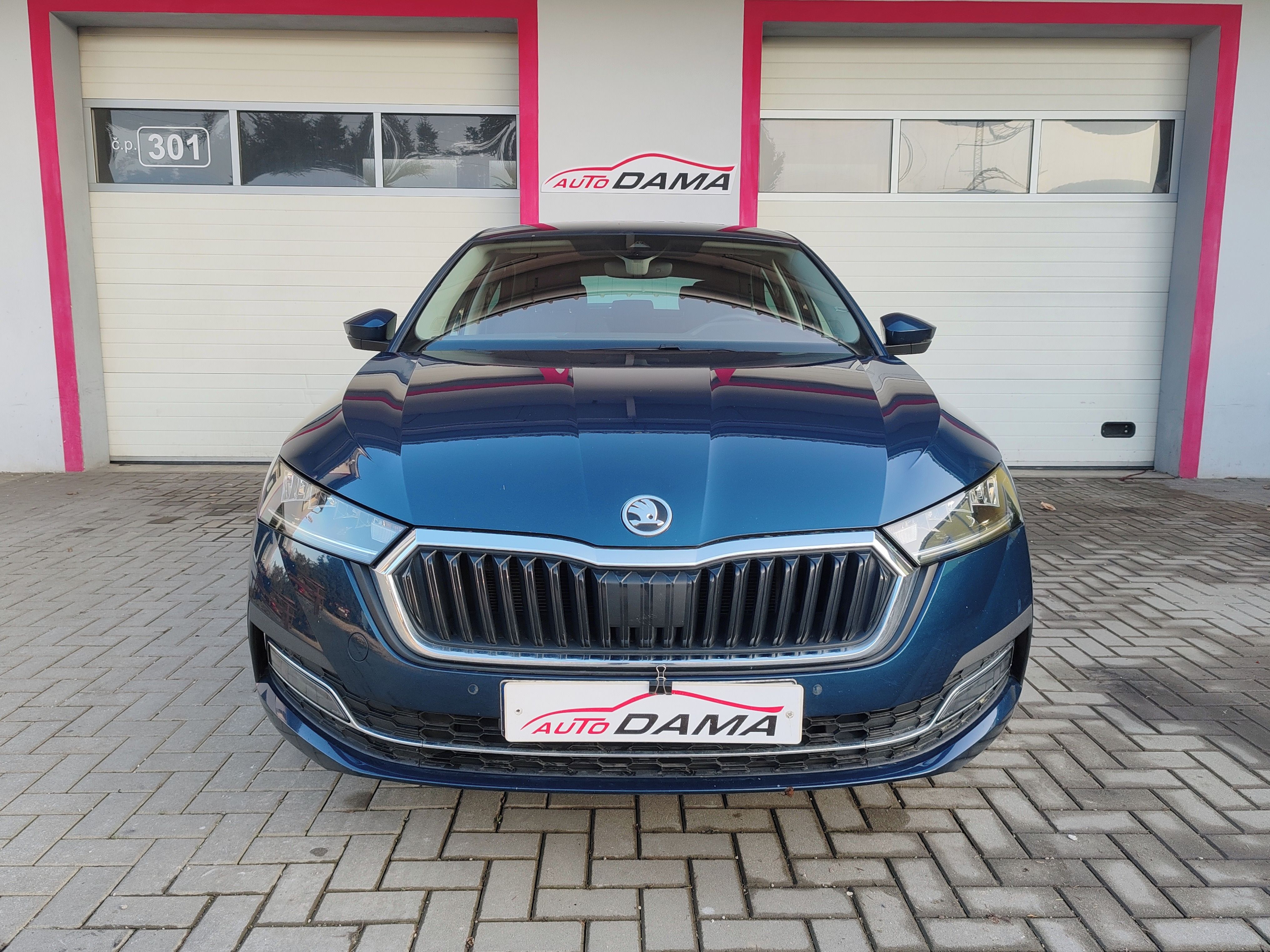 Škoda Octavia, 2.0TDI Style 1Maj ČR DPH - fotka 2