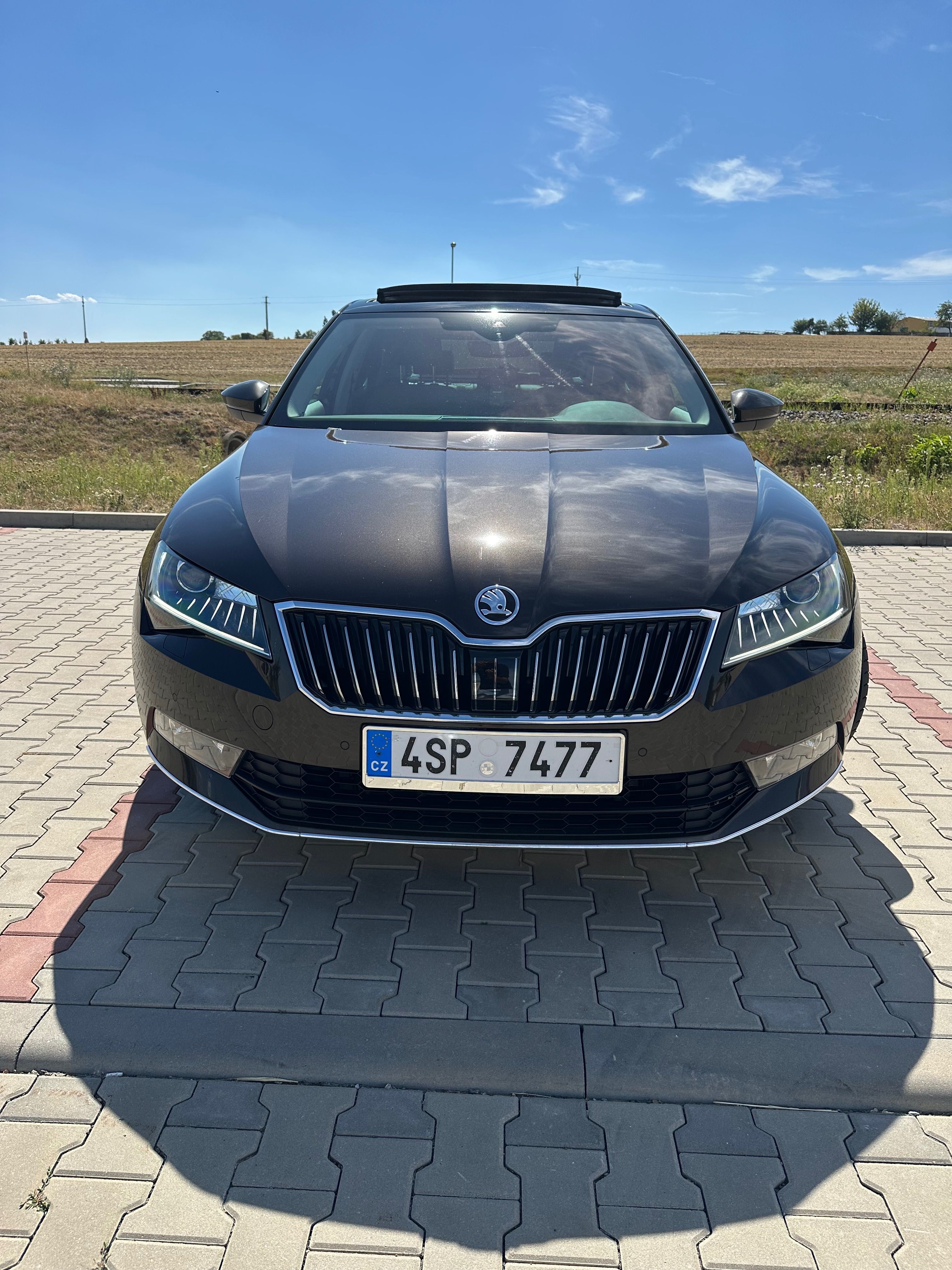 Škoda Superb, 2.0 TDI.4x4 140 kw.DSG