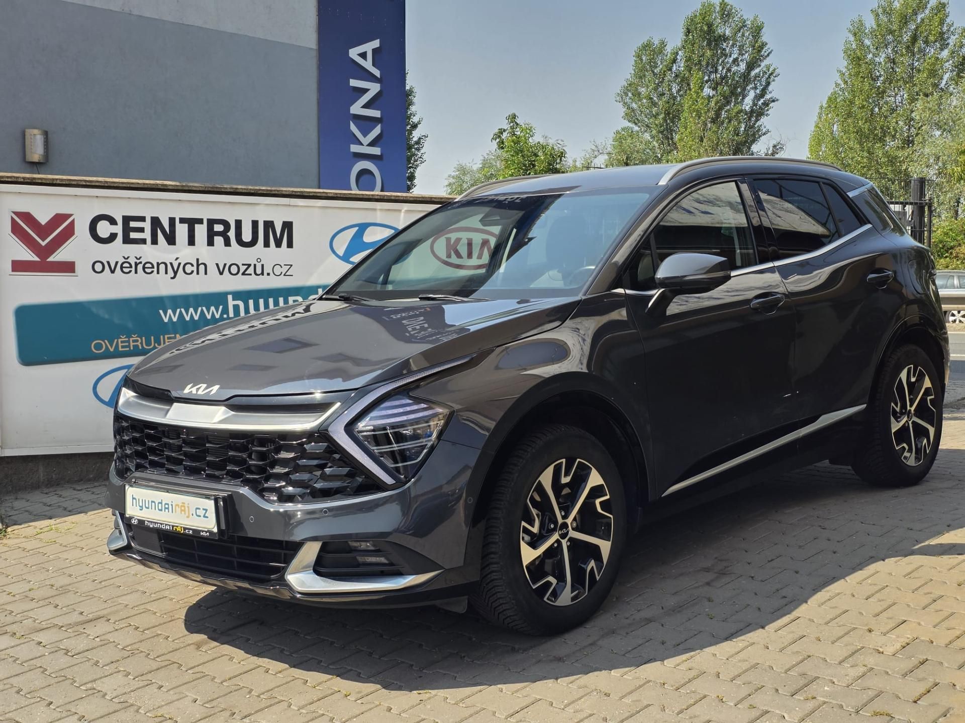 Kia Sportage, 1.6-HEV-V ZÁRUCE-NÍZKÉ KM - fotka 4