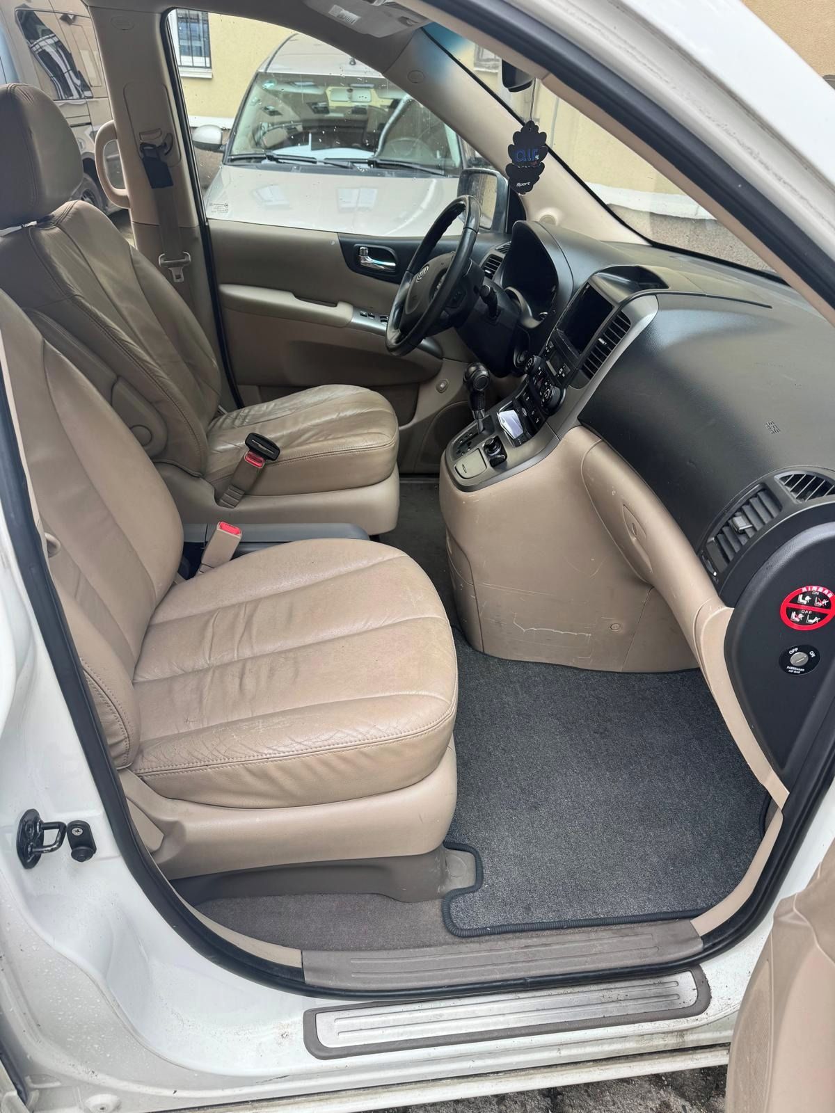 Kia Carnival, 2,9 Tdi - fotka 6