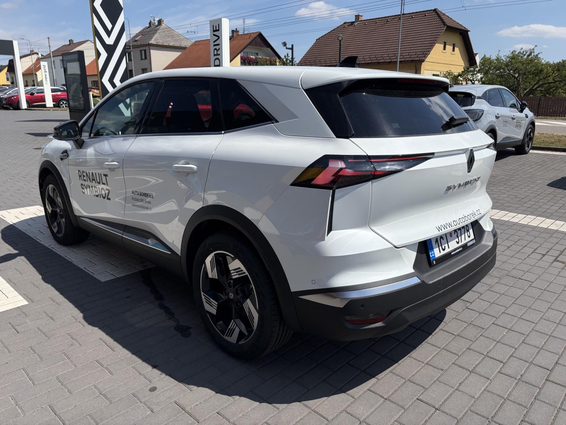 Renault Symbioz, Techno mild hybrid 140 EDC - fotka 5