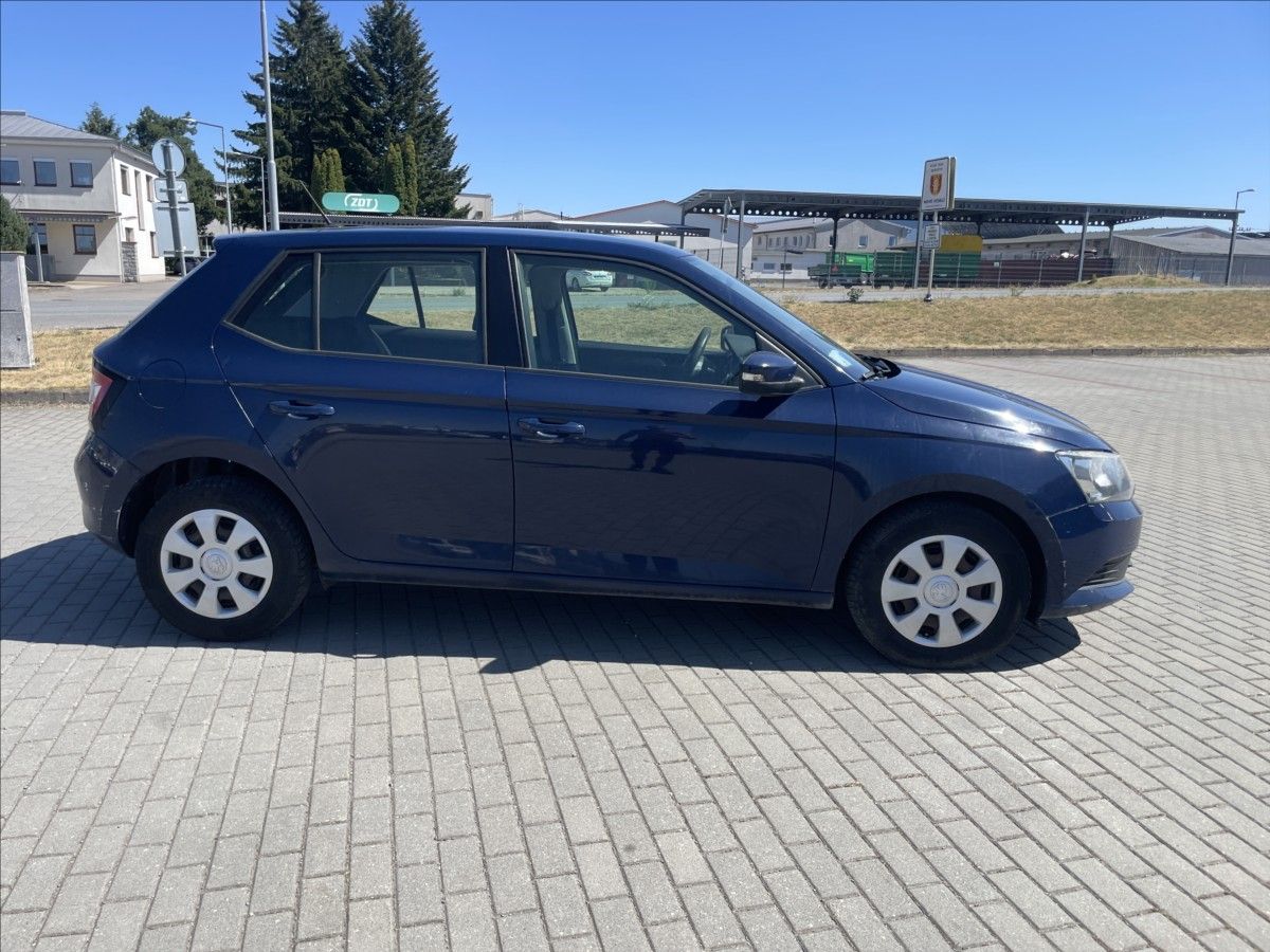 Škoda Fabia, 1,0 MPi 44kw Klima Euro6, bez - fotka 5