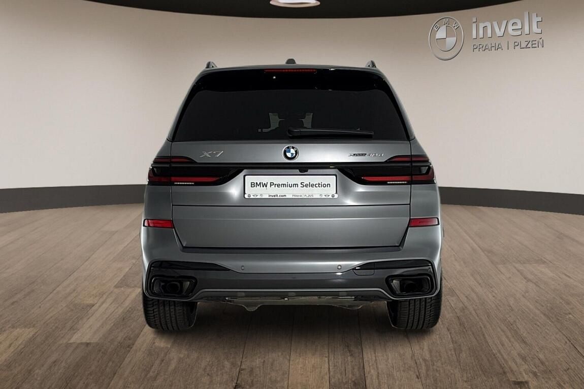 BMW X7, xDrive40d - fotka 4