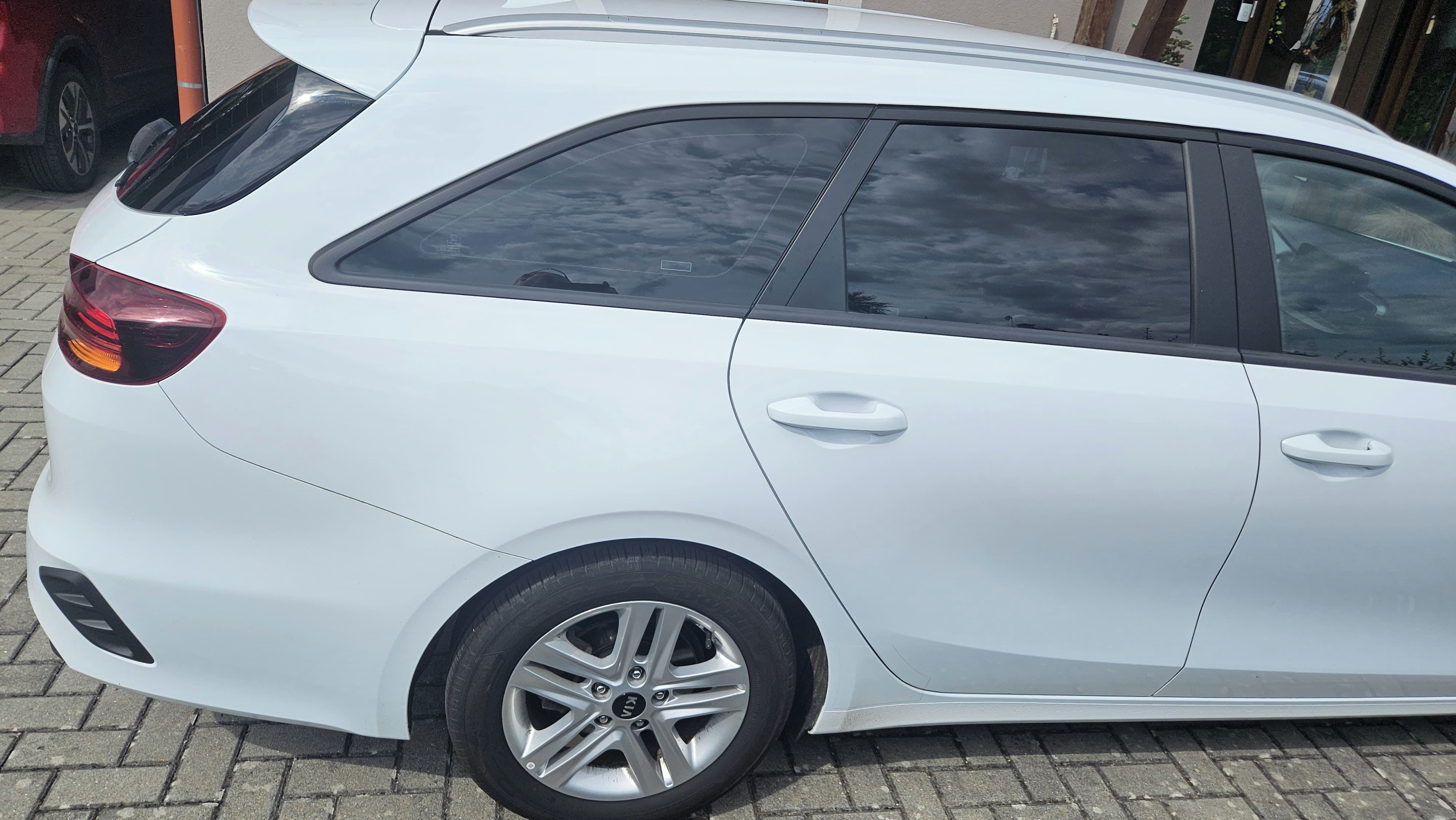 Kia Cee´d, 1.5 - fotka 3