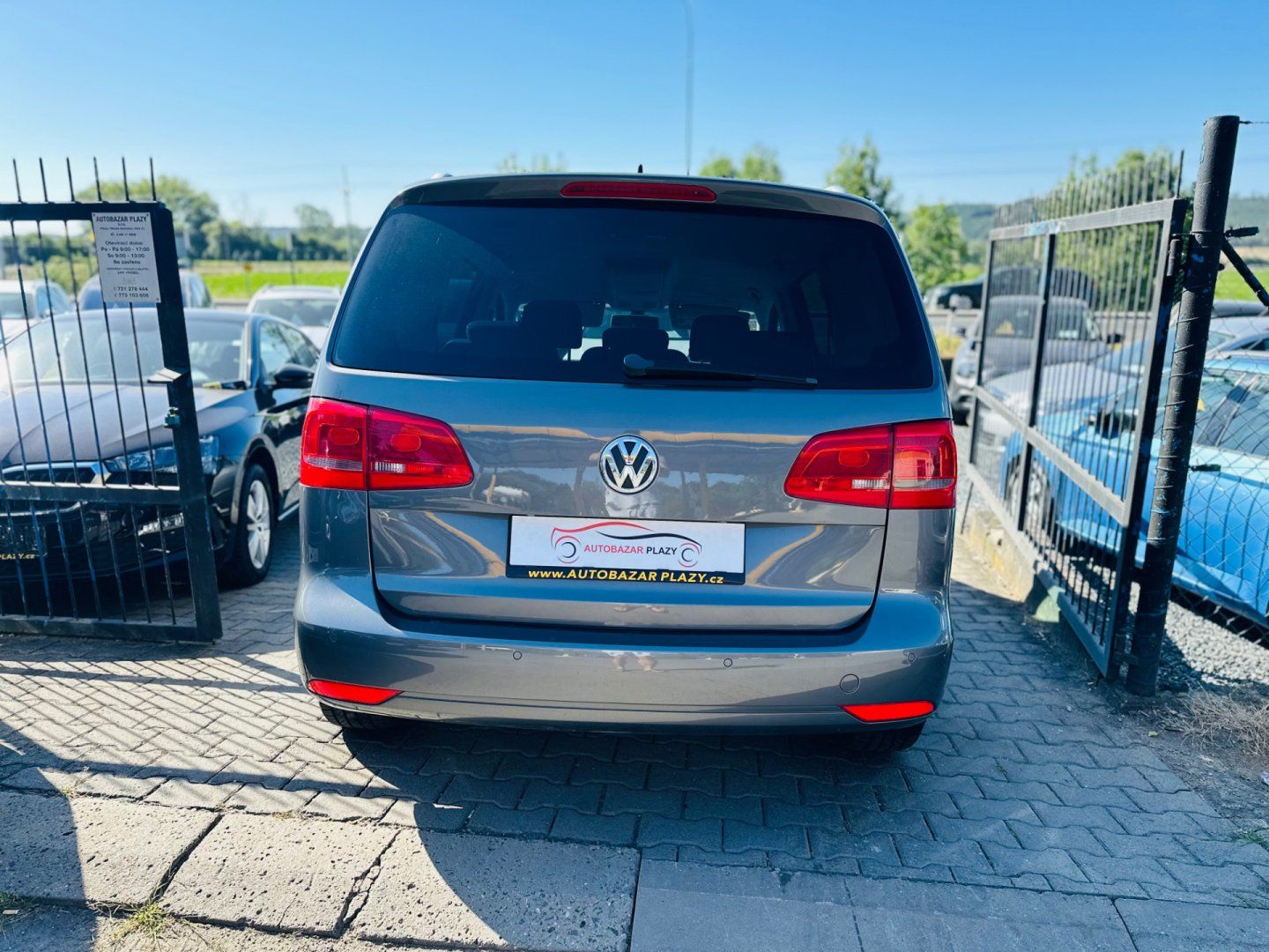 Volkswagen Touran, 2.0TDi WEBASTO,NAVI,SERVIS - fotka 5