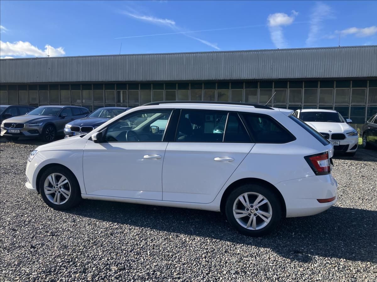 Škoda Fabia, 1,0 70 KW ABITION TOUR - fotka 4