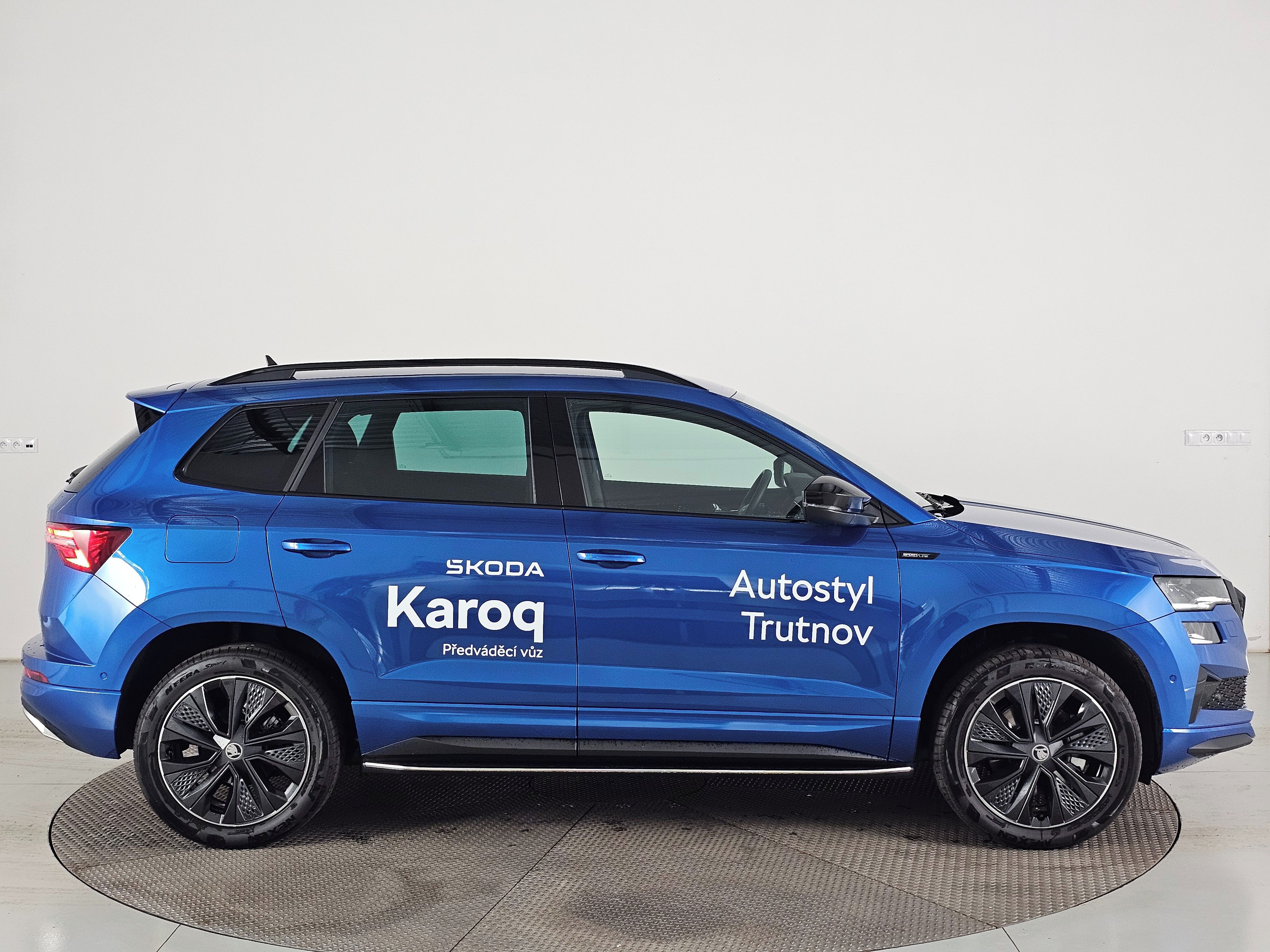 Škoda Karoq, Sportline 1,5TSI 110kW automat - fotka 4