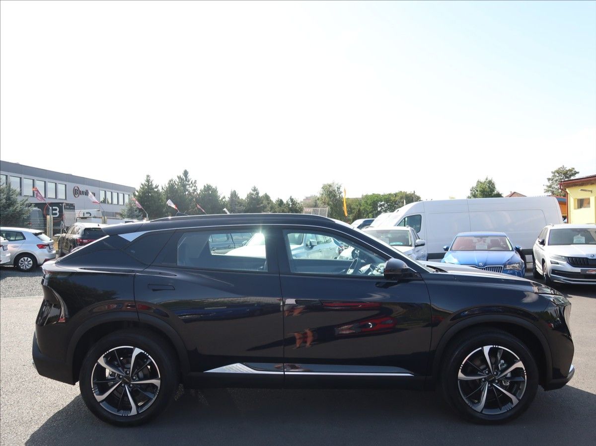 Dongfeng Mage, 1,5 T 145 kW E2 DCT7 - fotka 5