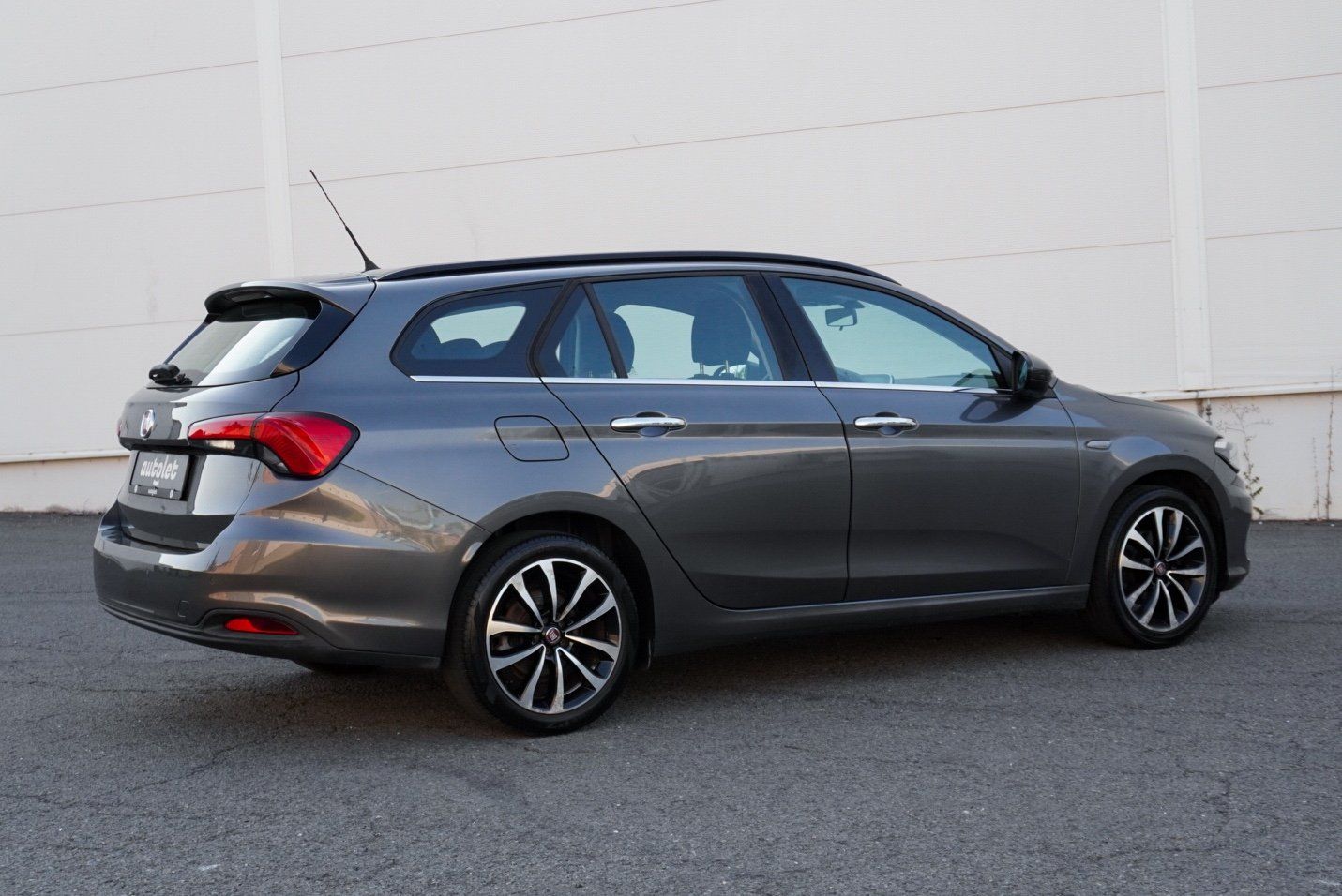 Fiat Tipo, 1.4 LOUNGE - fotka 6