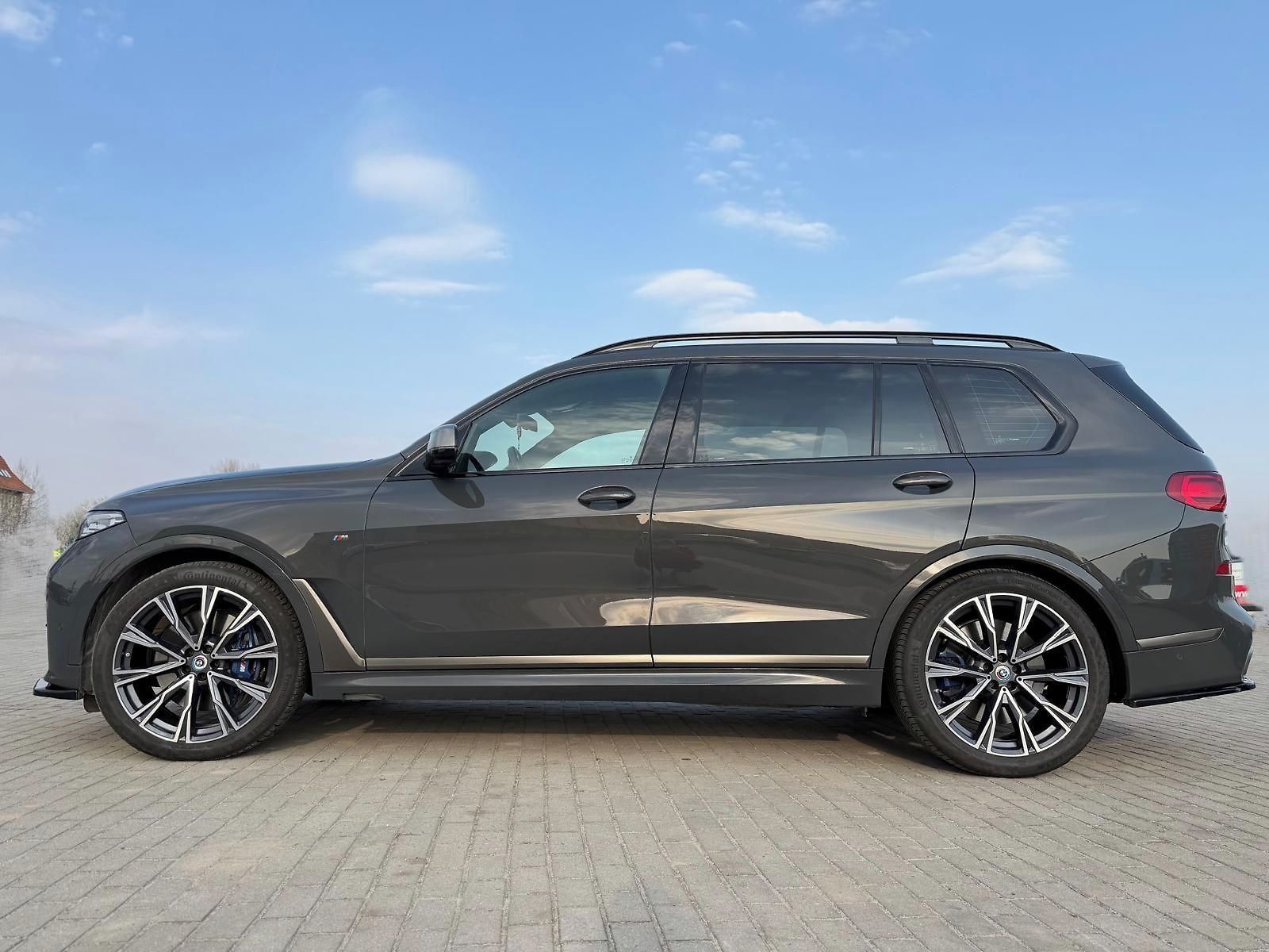 BMW X7 - fotka 2