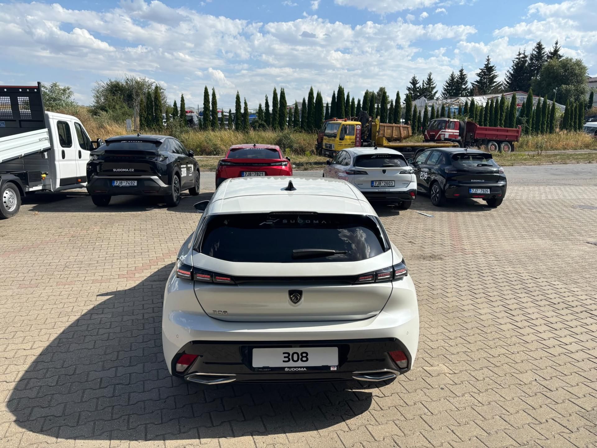 Peugeot 308, ALLURE 1.2 PureTech 130k MAN6 - fotka 6