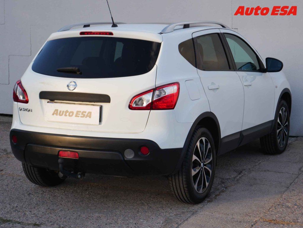 Nissan Qashqai, 1.6i - fotka 6