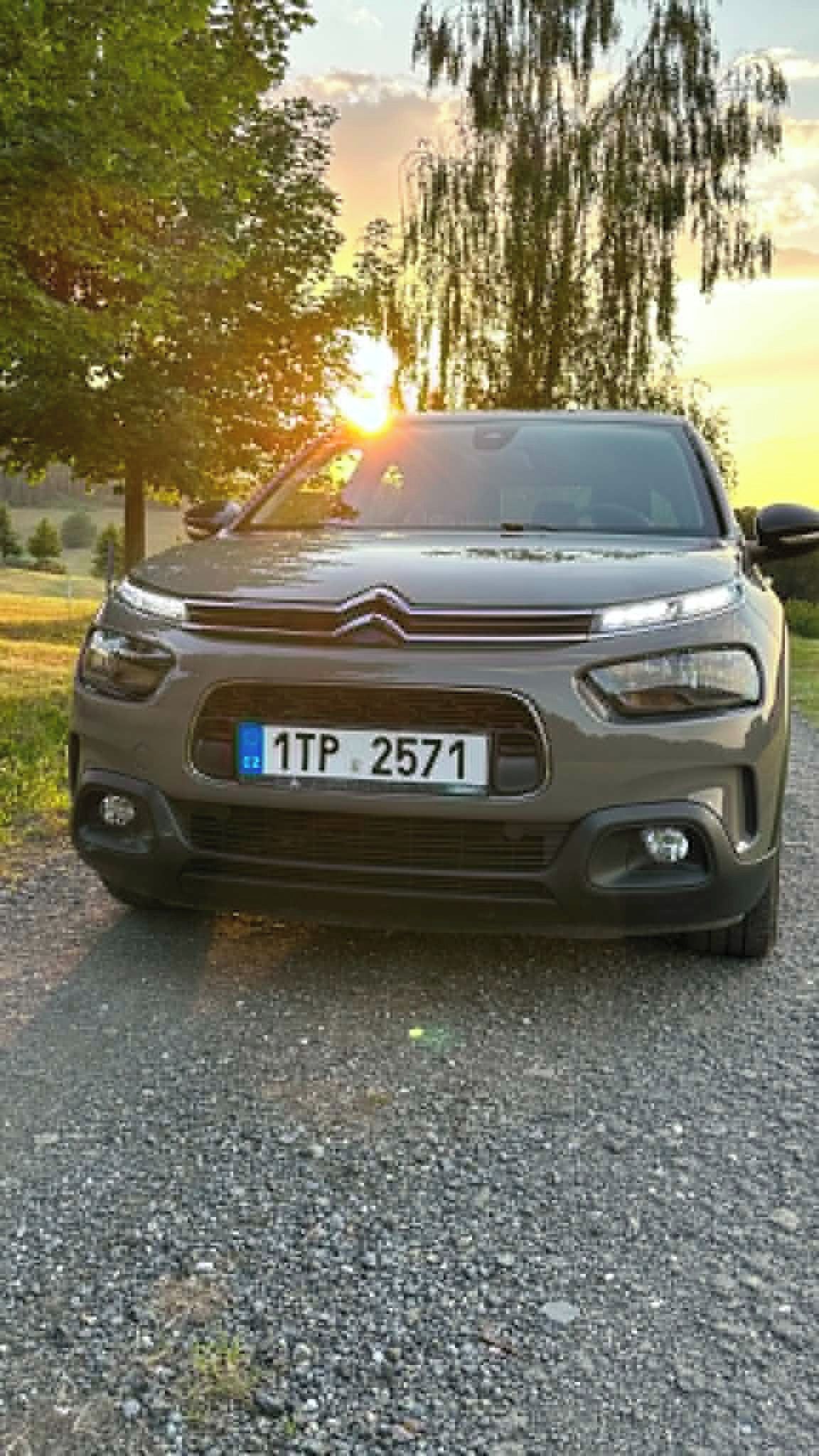 Citroën C4 Cactus, 1.2 PureTech 110 S&S Feel - fotka 6