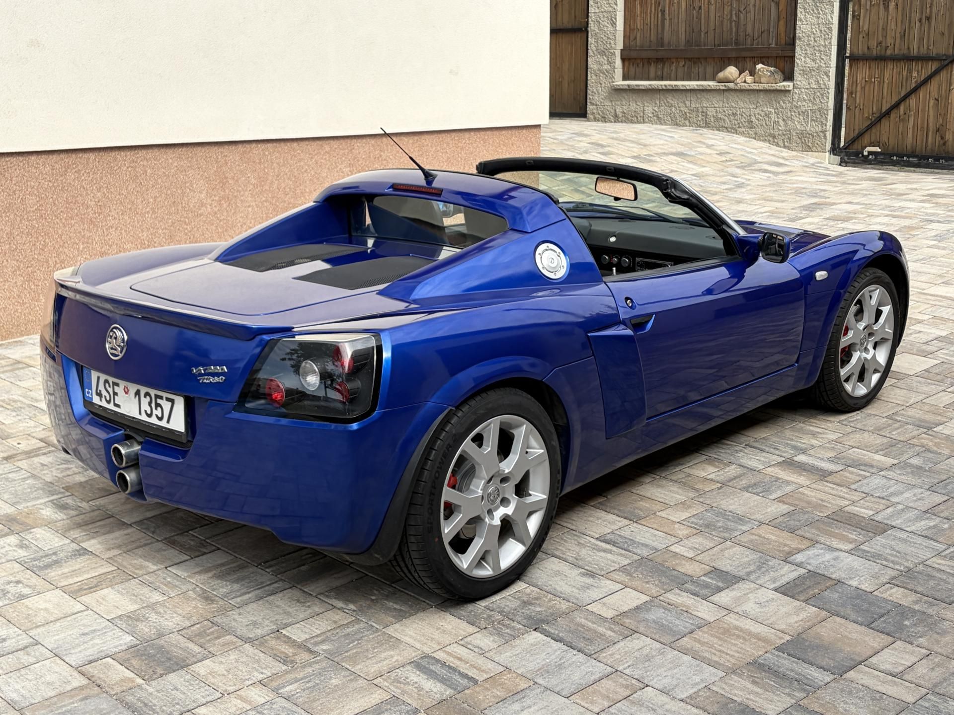 Opel Speedster, 2.0 Turbo, 147kw - fotka 3