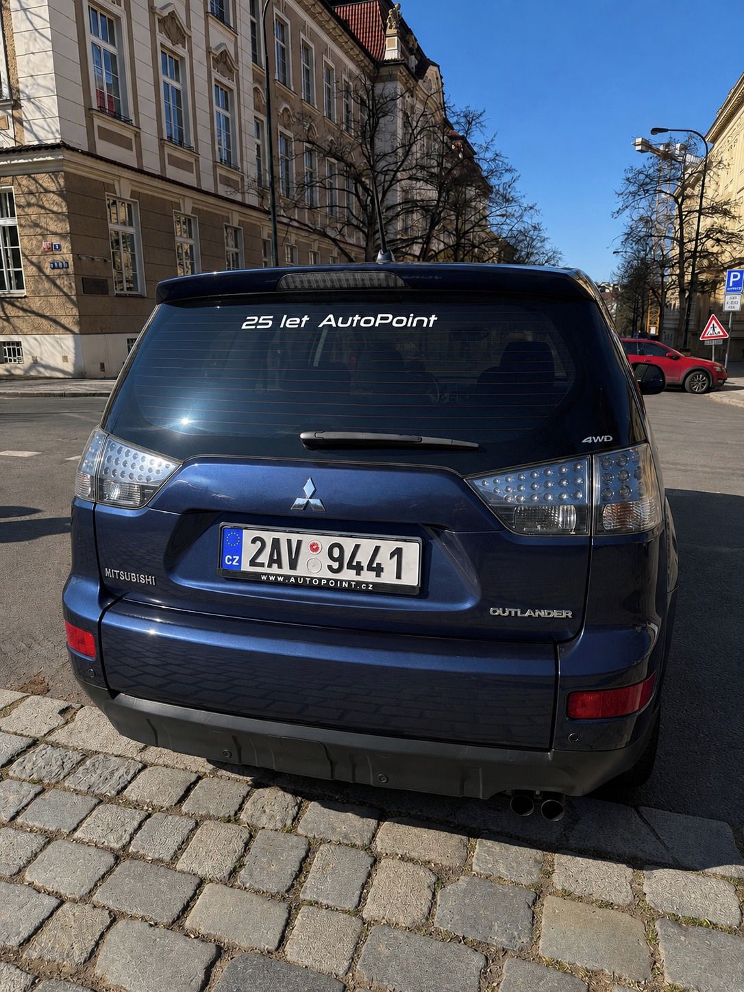 Mitsubishi Outlander, 2.0 TDI, pravidelný servis - fotka 4