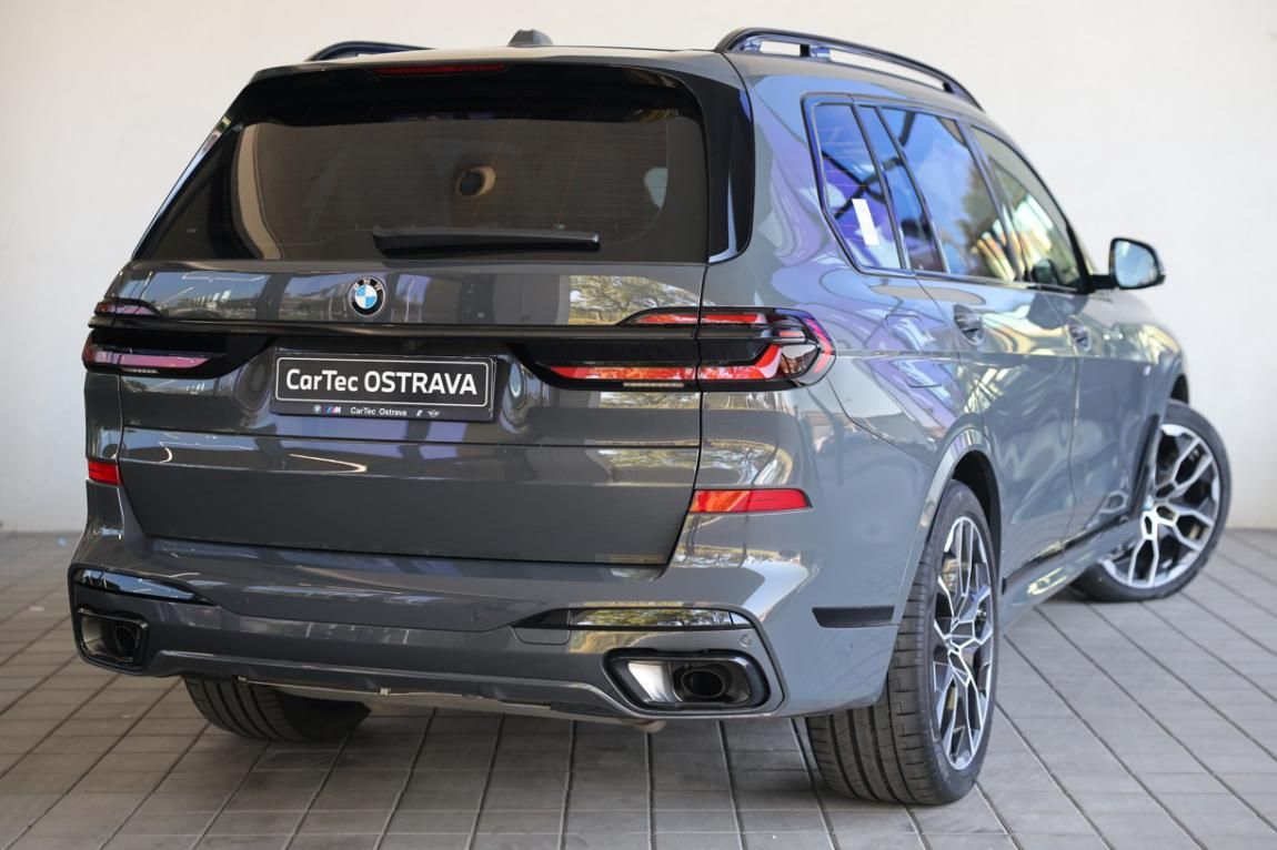 BMW X7, xDrive40d - fotka 3