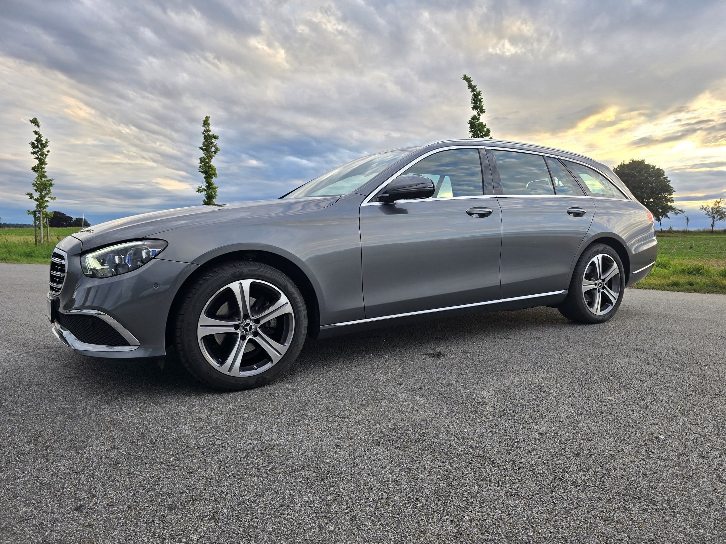 Mercedes-Benz Třídy E, 220 d, Facelift, MB záruka - fotka 3