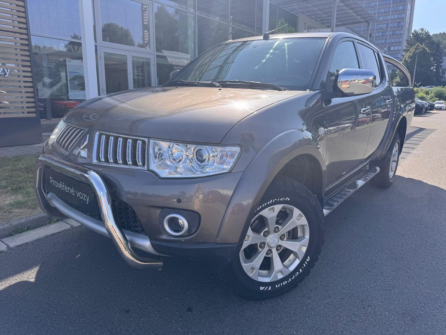 Mitsubishi L200 - fotka 4