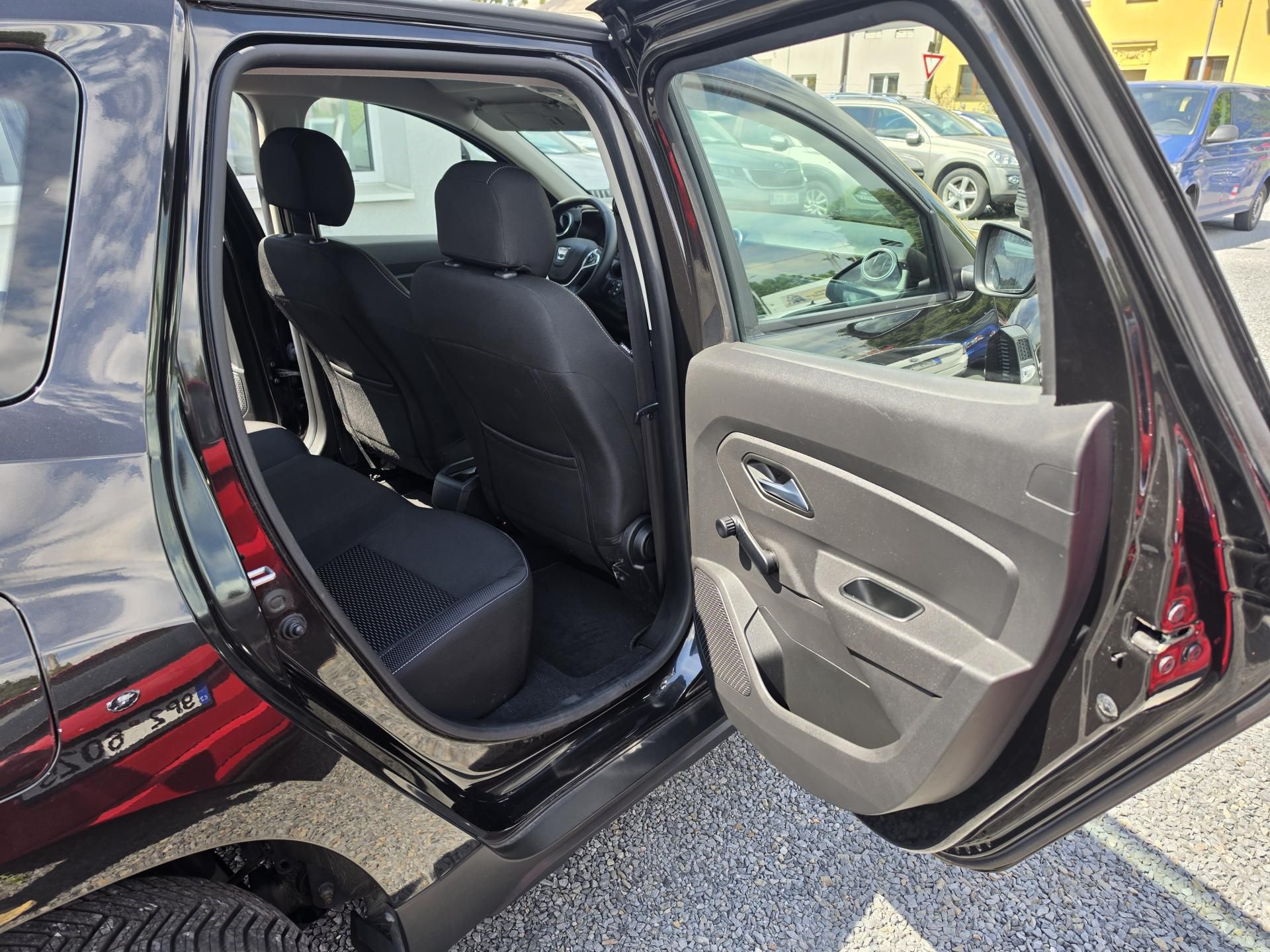 Dacia Duster, 1.0 TCE Vyhřev sedadel - fotka 6