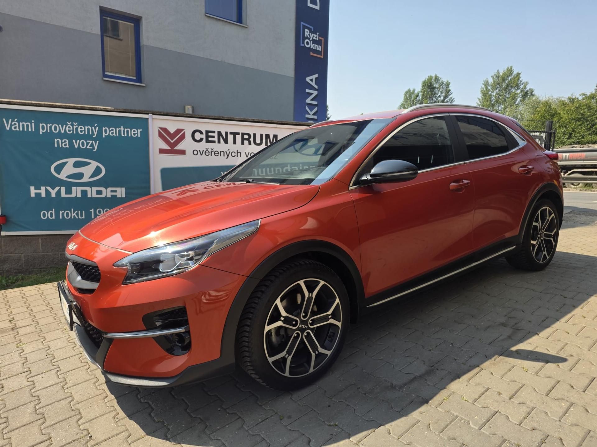 Kia XCee´d, 1.5-NAVI-KAMERA-V ZÁRUCE - fotka 5
