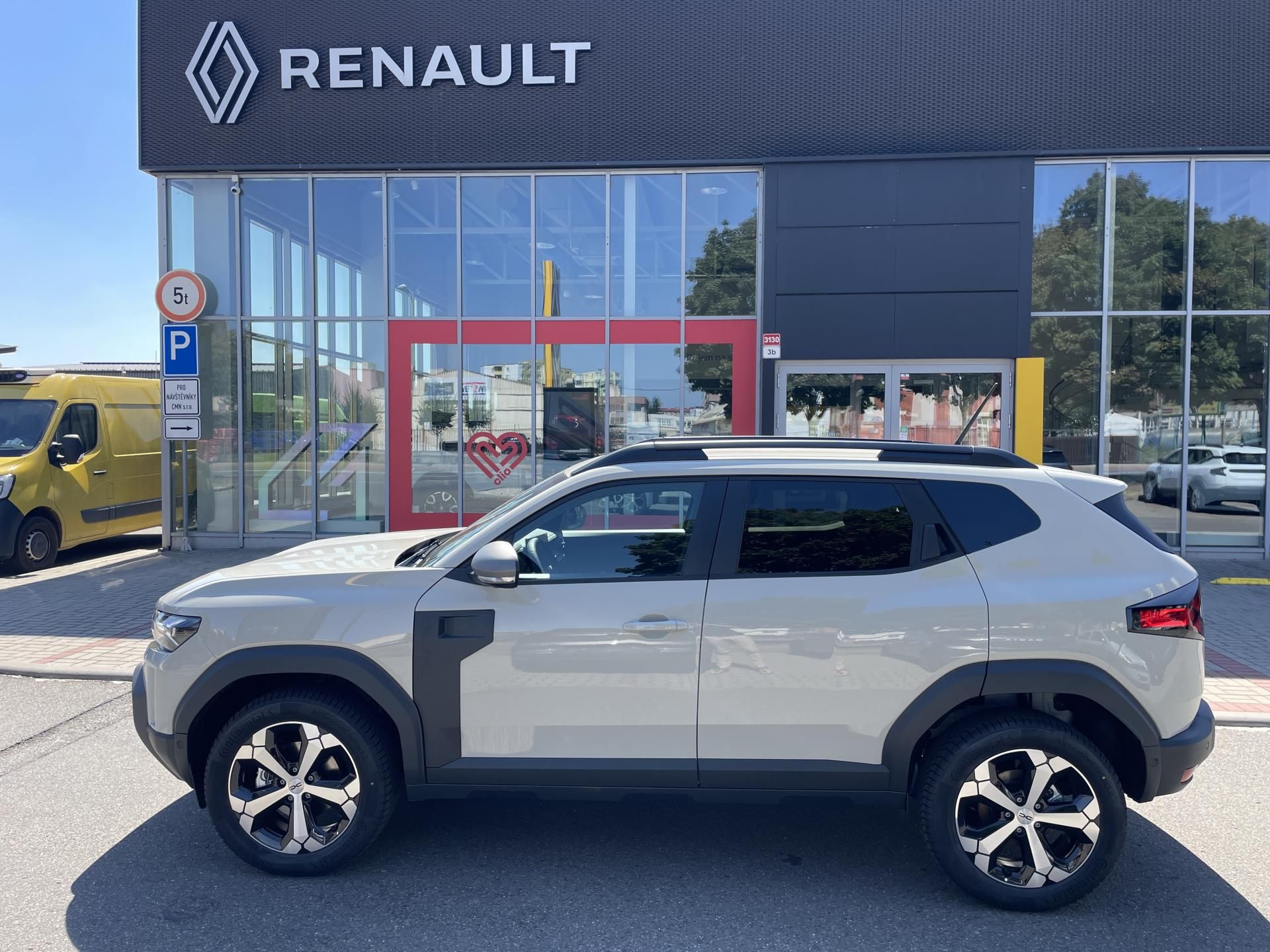 Dacia Duster, Journey hybrid-G 150 4x4 NOVÝ - fotka 2