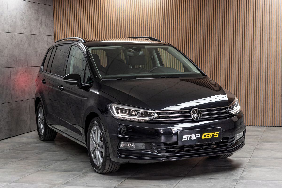 Volkswagen Touran, 2.0TDI DSG*TAŽNÉ*7.MÍST*ČR 1.M - fotka 3