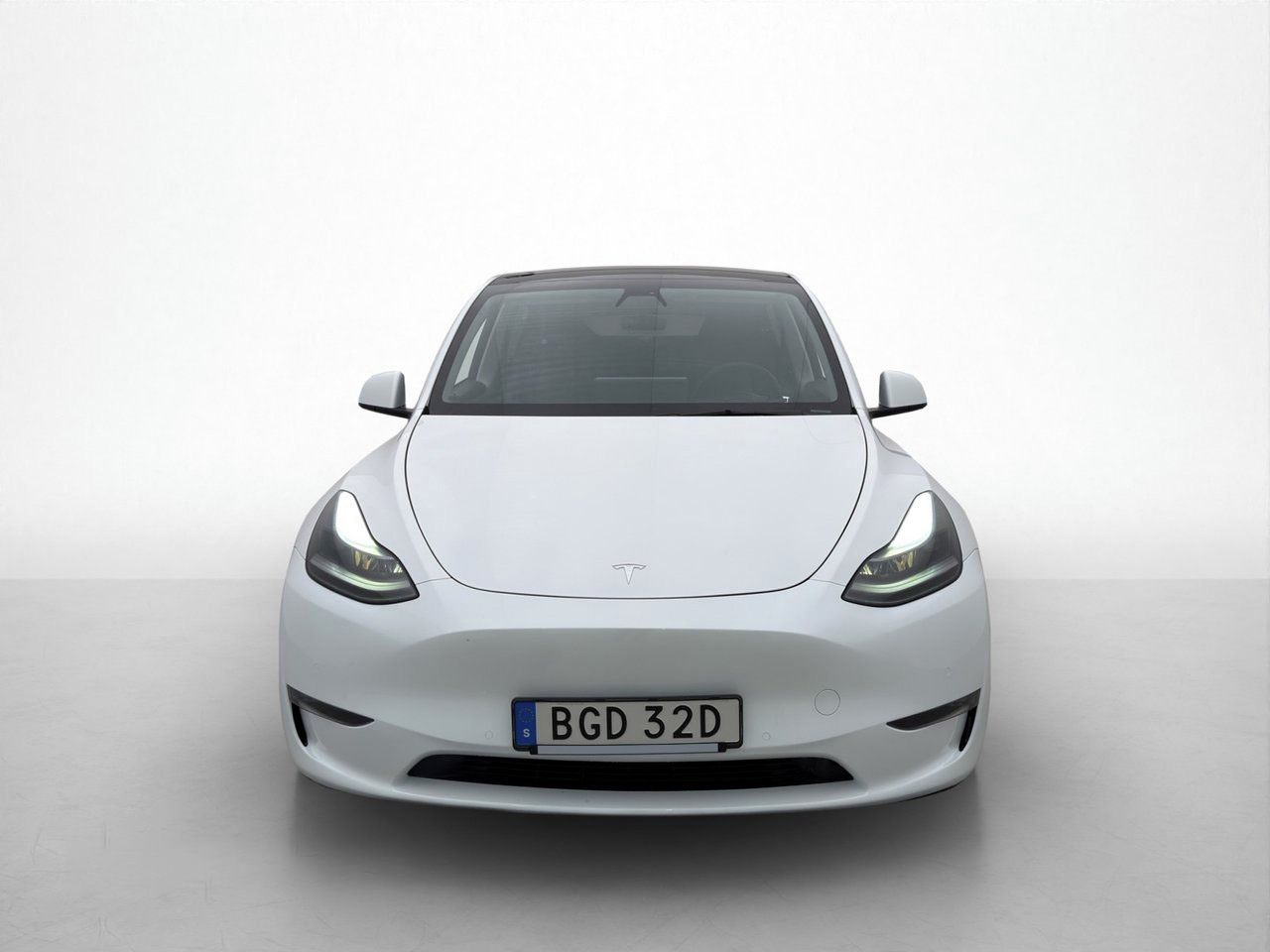 Tesla Model Y, Long Range AWD - fotka 2