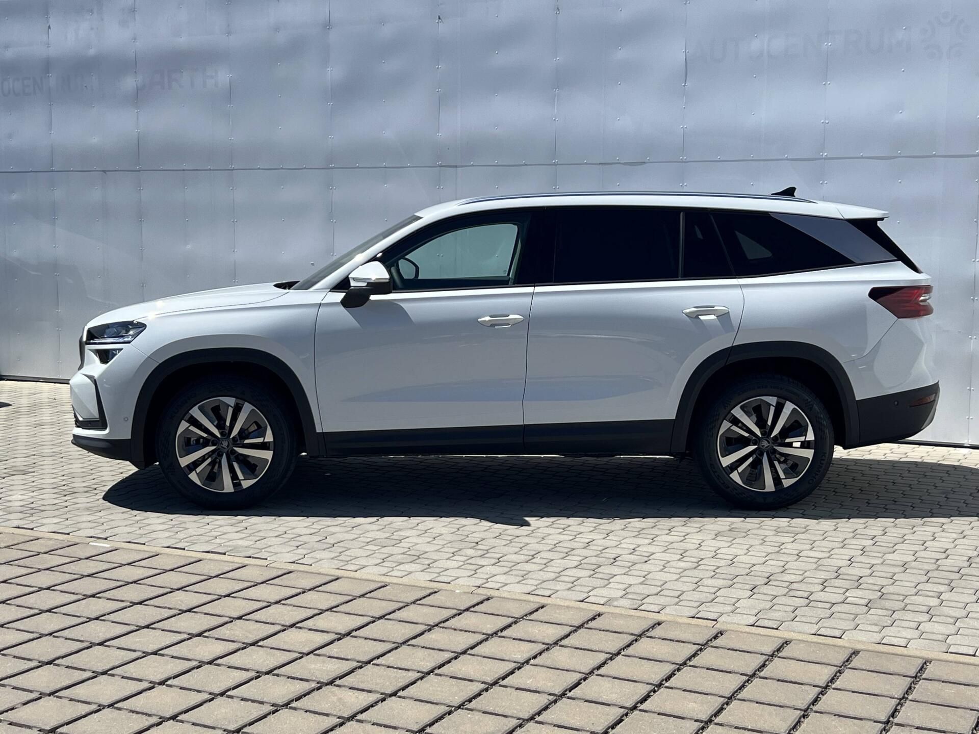 Škoda Kodiaq, Exclusive Selection 7 DSG 2,0T - fotka 2