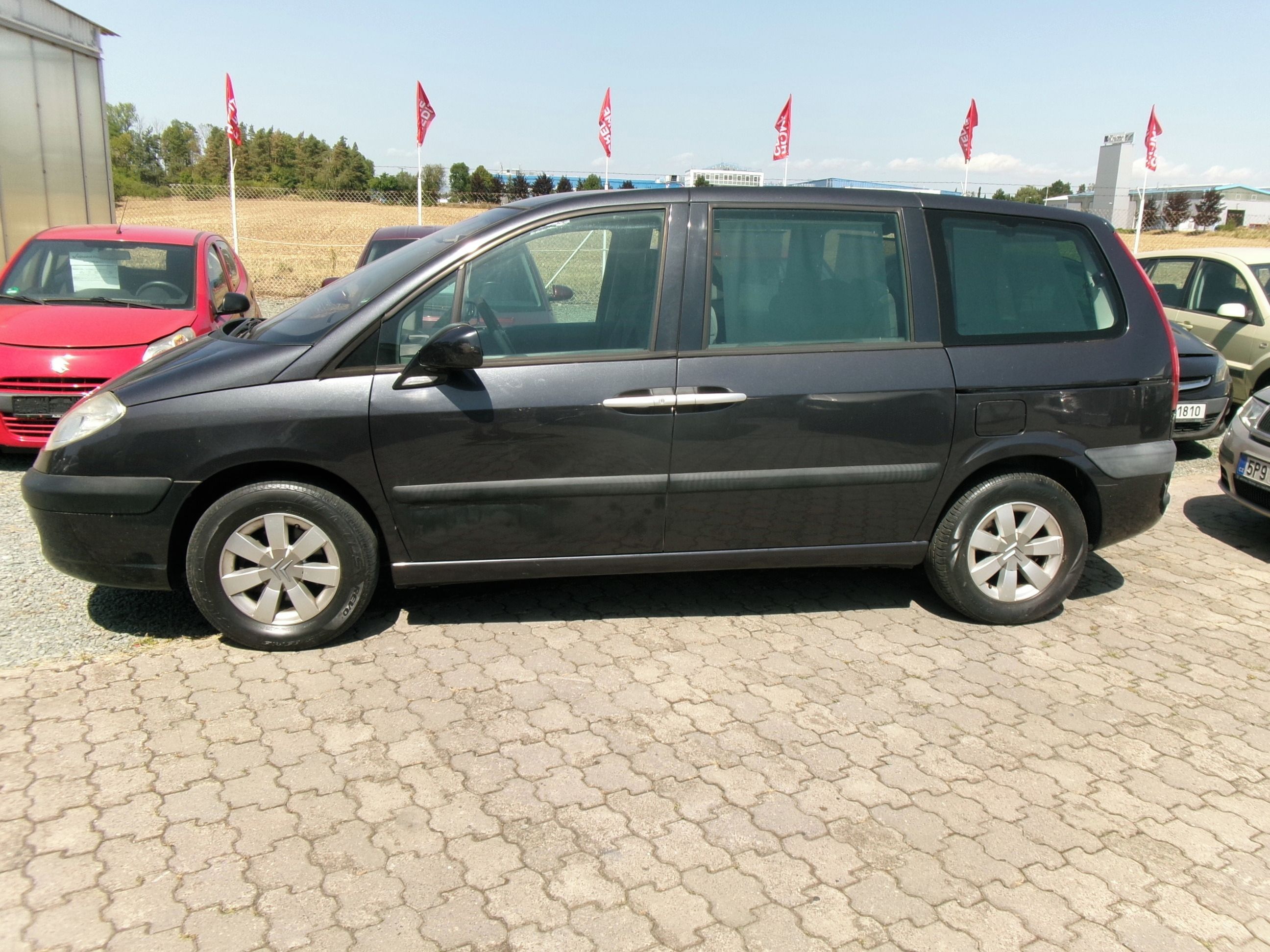 Citroën C8, 2.2HDi 94kw,2x kola - fotka 5