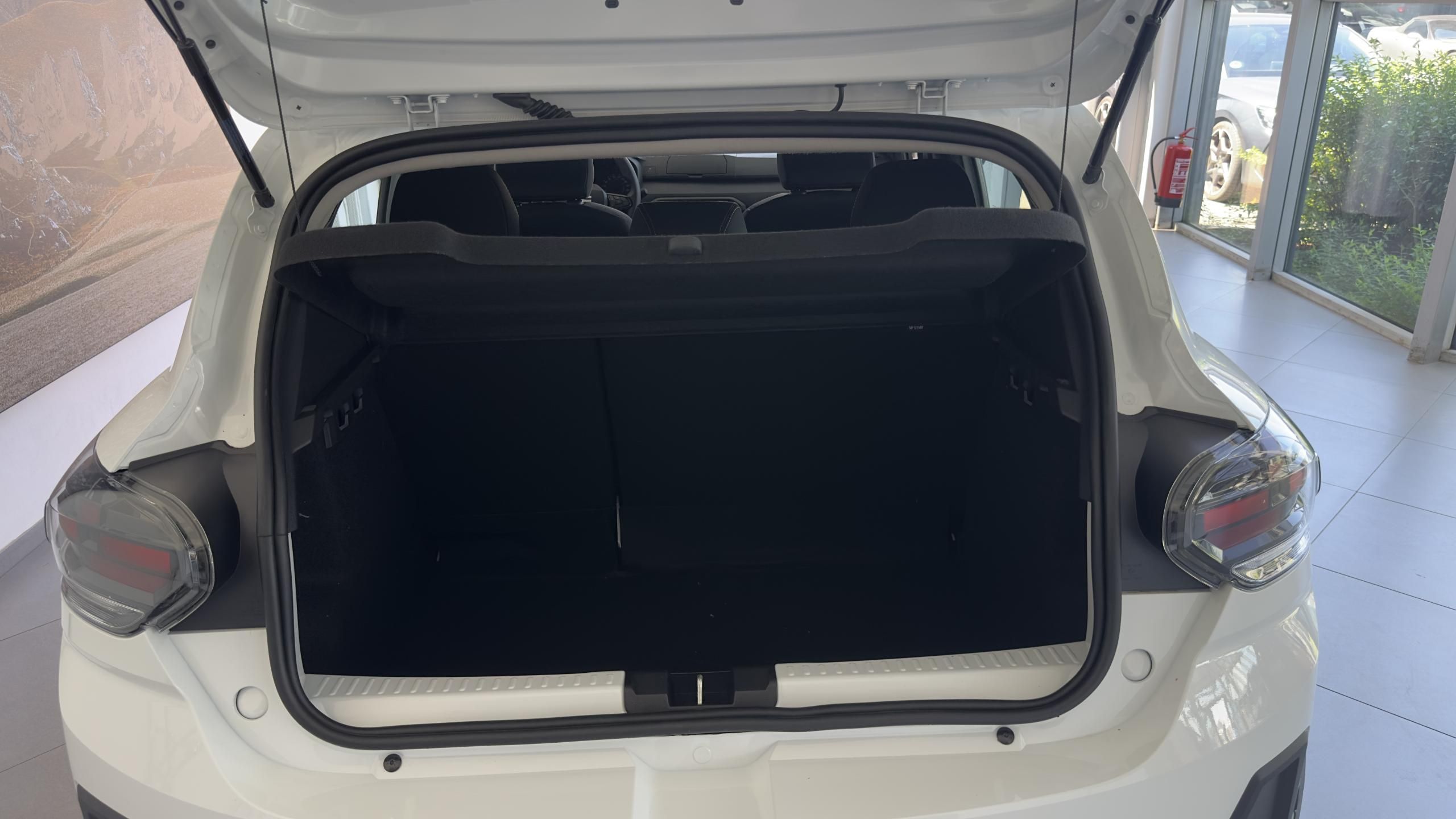 Dacia Sandero, Stepway Essential TCe 110 - fotka 6