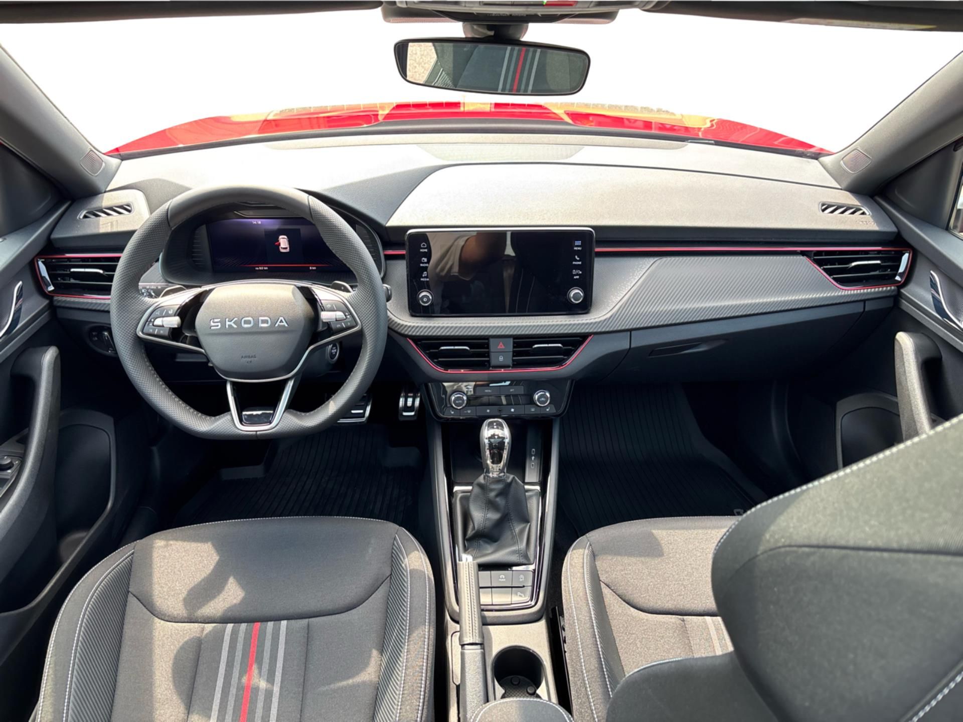 Škoda Kamiq, 1,0TSi 85kW MONTE CARLO DSG - fotka 5