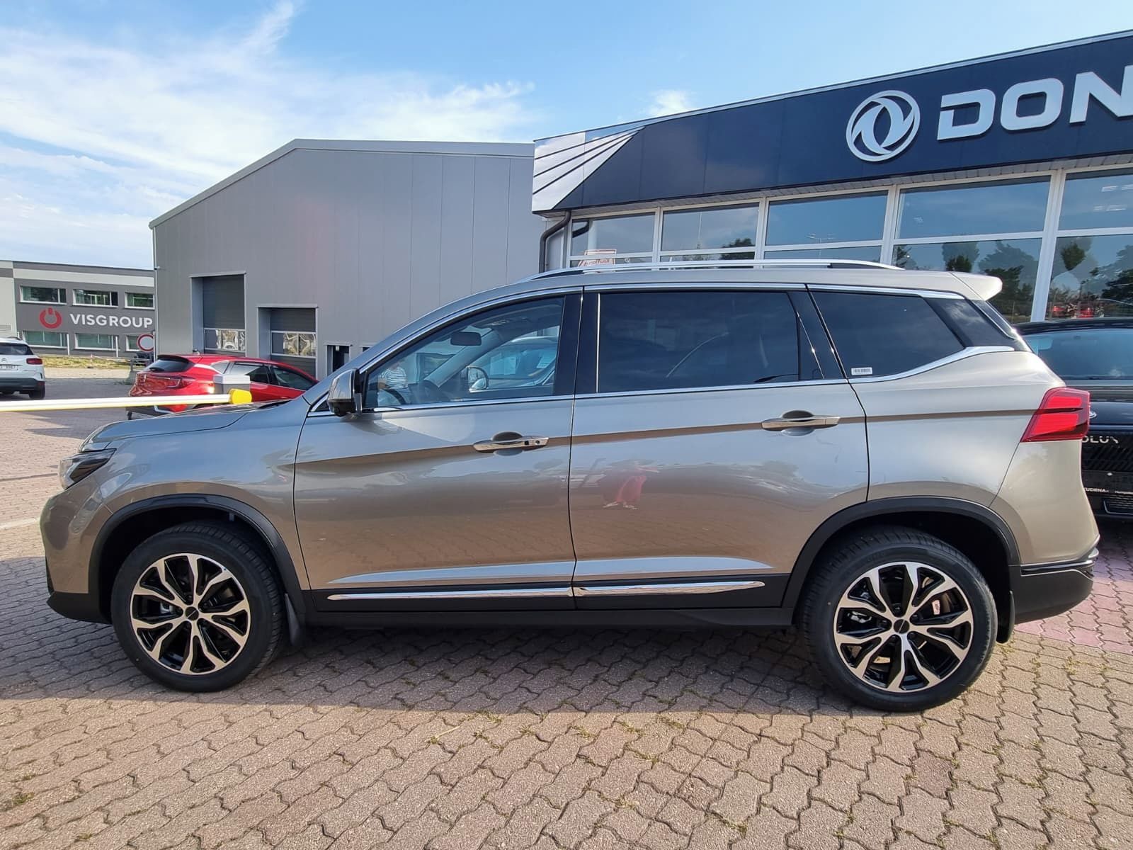 Dongfeng T5, FORTHING T5 Exclusive - fotka 3