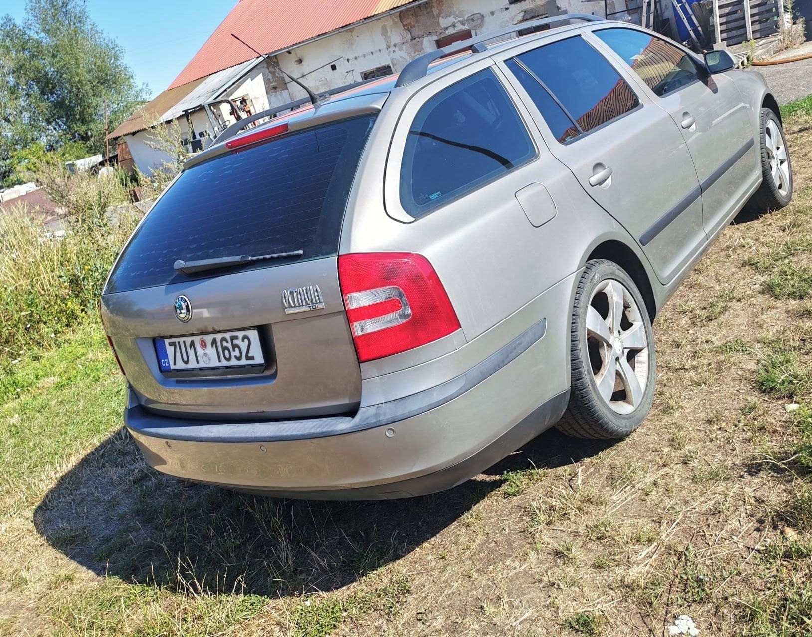Škoda Octavia - fotka 4